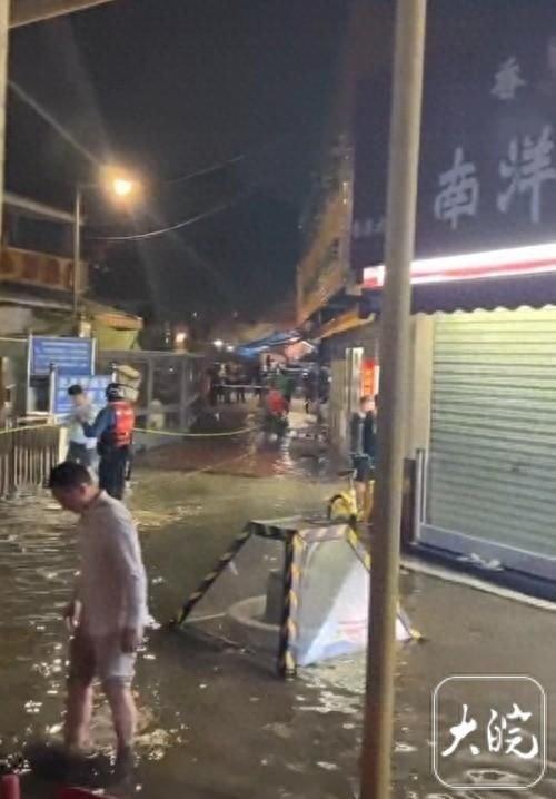 深圳八景之一中英街遭遇海水倒灌困境